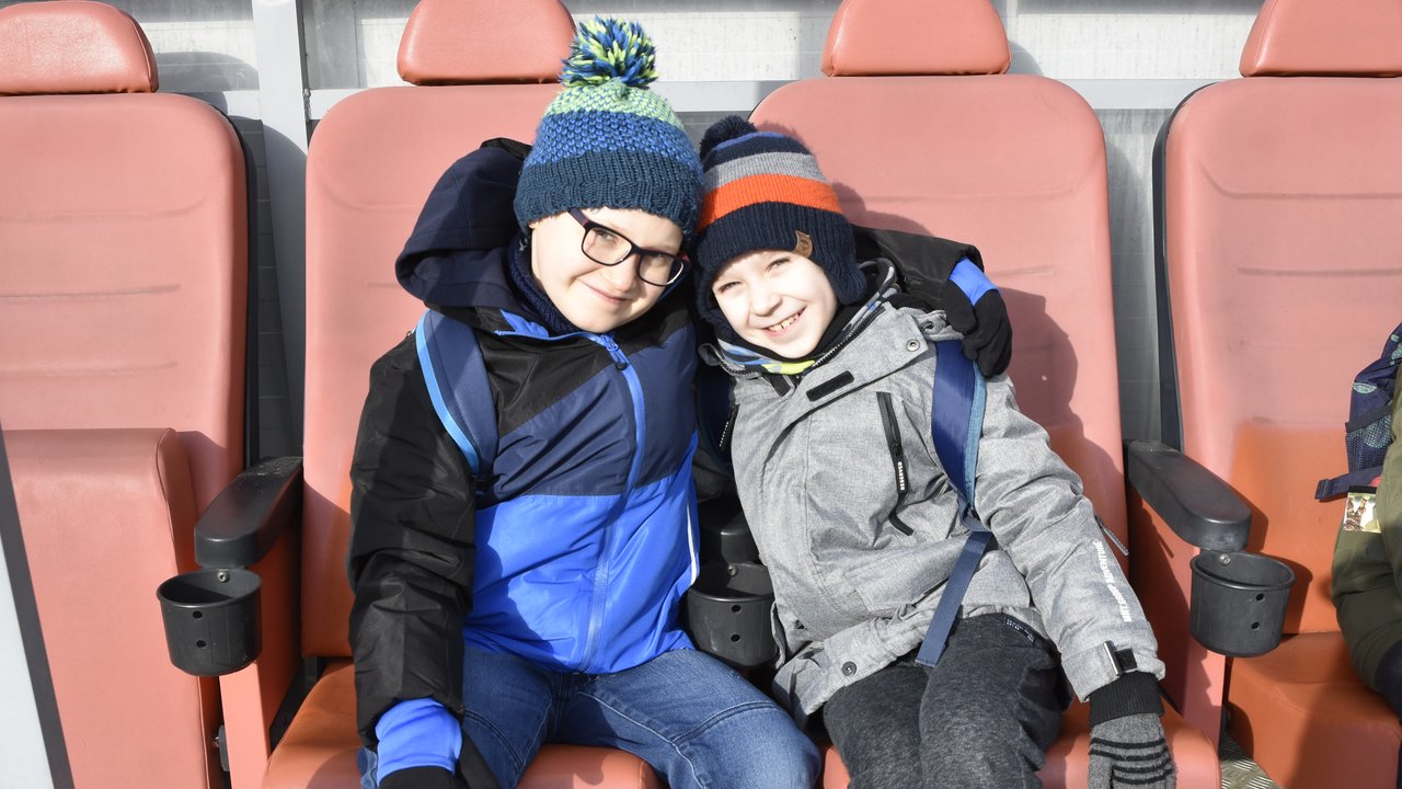 Młodzi kibice odwiedzili Stadion Zagłębia Młodzi kibice odwiedzili Stadion Zagłębia