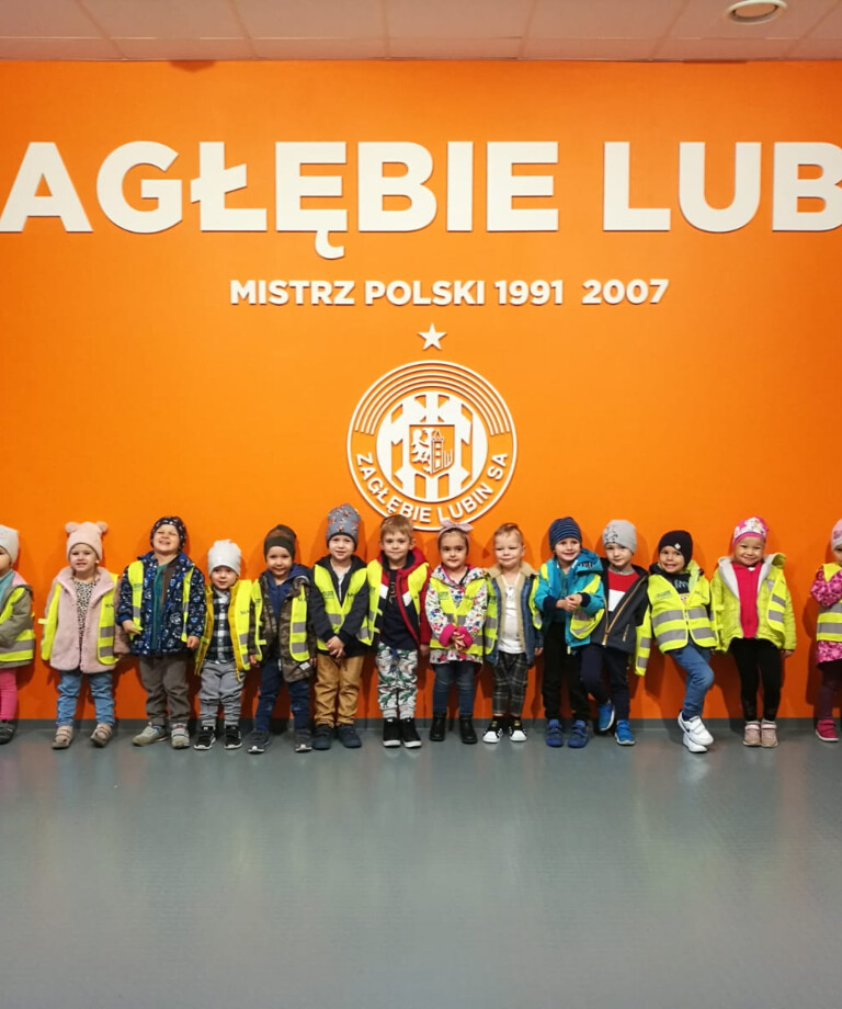 Przedszkolaki z "Planety Zdrowia" na Stadionie Zagłębia Przedszkolaki z "Planety Zdrowia" na Stadionie Zagłębia