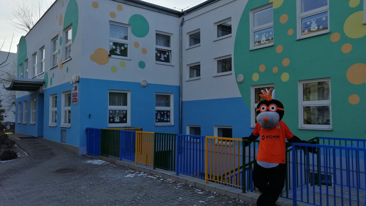 "Całe Zagłębie czyta dzieciom" w Żłobku nr 2 w Lubinie "Całe Zagłębie czyta dzieciom" w Żłobku nr 2 w Lubinie
