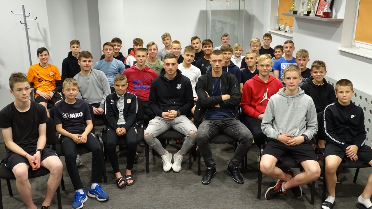Filip Jagiełło i Dominik Hładun z odwiedzinami w AP KGHM Zagłębie Filip Jagiełło i Dominik Hładun z odwiedzinami w AP KGHM Zagłębie