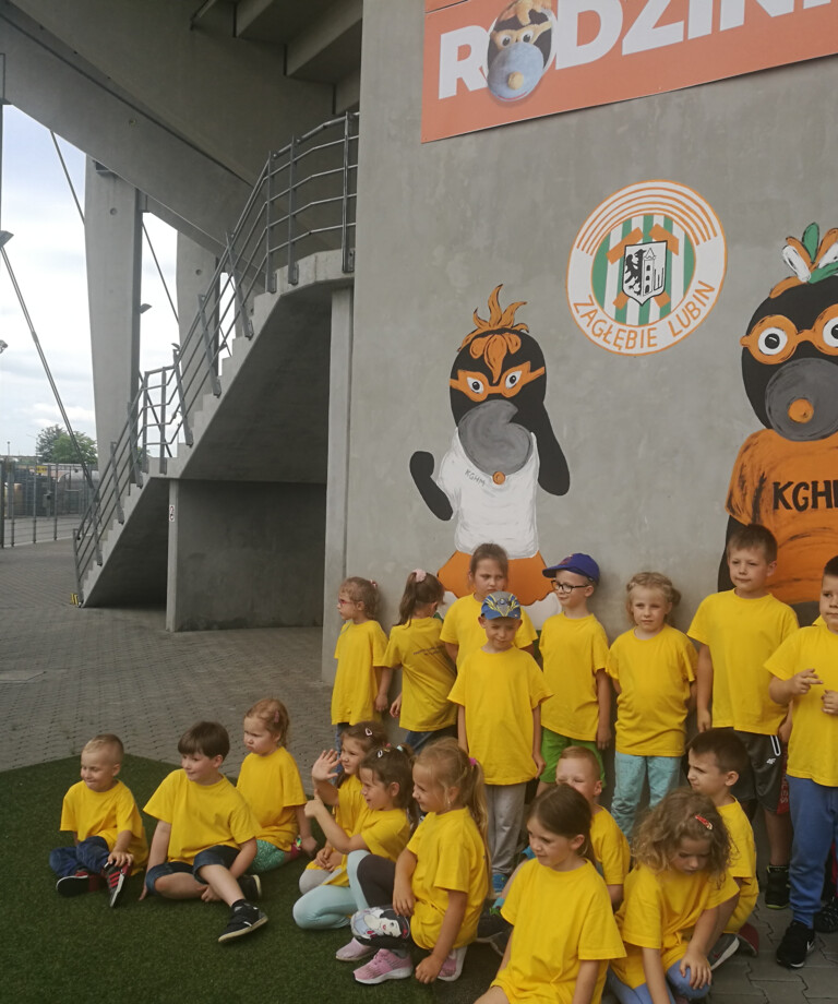 Najmłodsi kibice z Kożuchowa odwiedzili Stadion Zagłębia