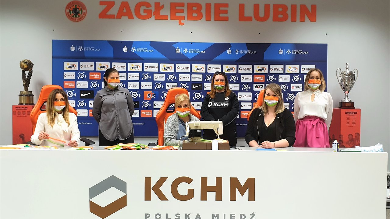 #ZLkontraWirus | W Lubinie szyją kolejną partię maseczek #ZLkontraWirus | W Lubinie szyją kolejną partię maseczek