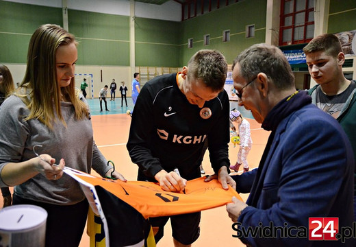 Gwiazdy sportu i świdniczanie okazali serce!
