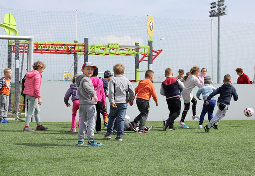 Dzieciaki z Wrocławia na Stadionie Zagłębia