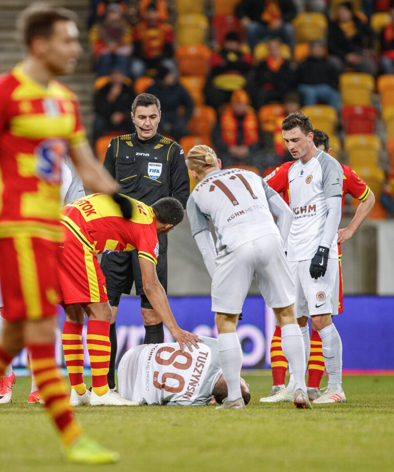 Krzysztof Jakubik arbitrem meczu KGHM Zagłębie - Cracovia Krzysztof Jakubik arbitrem meczu KGHM Zagłębie - Cracovia