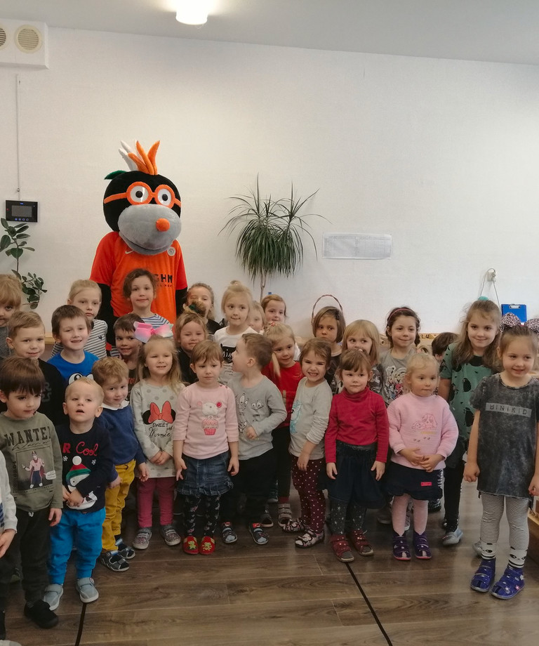 Akcja "Całe Zagłębie czyta dzieciom" w Przedszkolu Montessori Akcja "Całe Zagłębie czyta dzieciom" w Przedszkolu Montessori