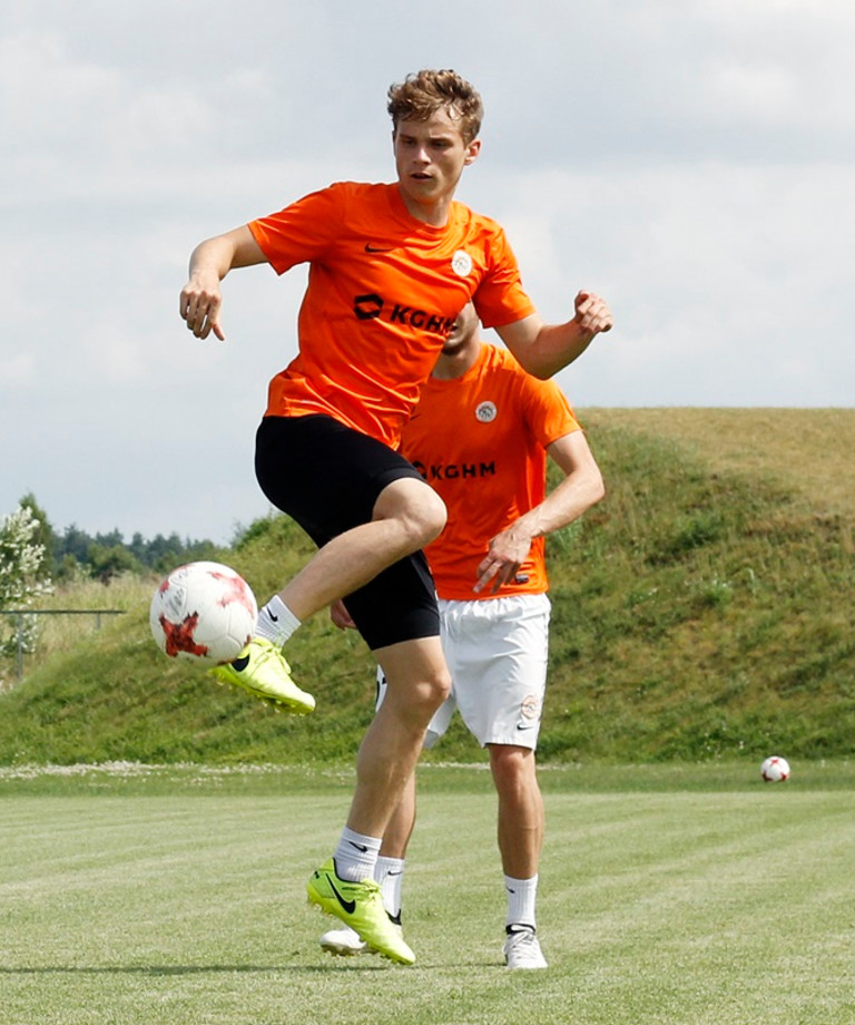 Dwóch zawodników KGHM Zagłębia Lubin w szerokiej kadrze na MŚ U-20 Dwóch zawodników KGHM Zagłębia Lubin w szerokiej kadrze na MŚ U-20