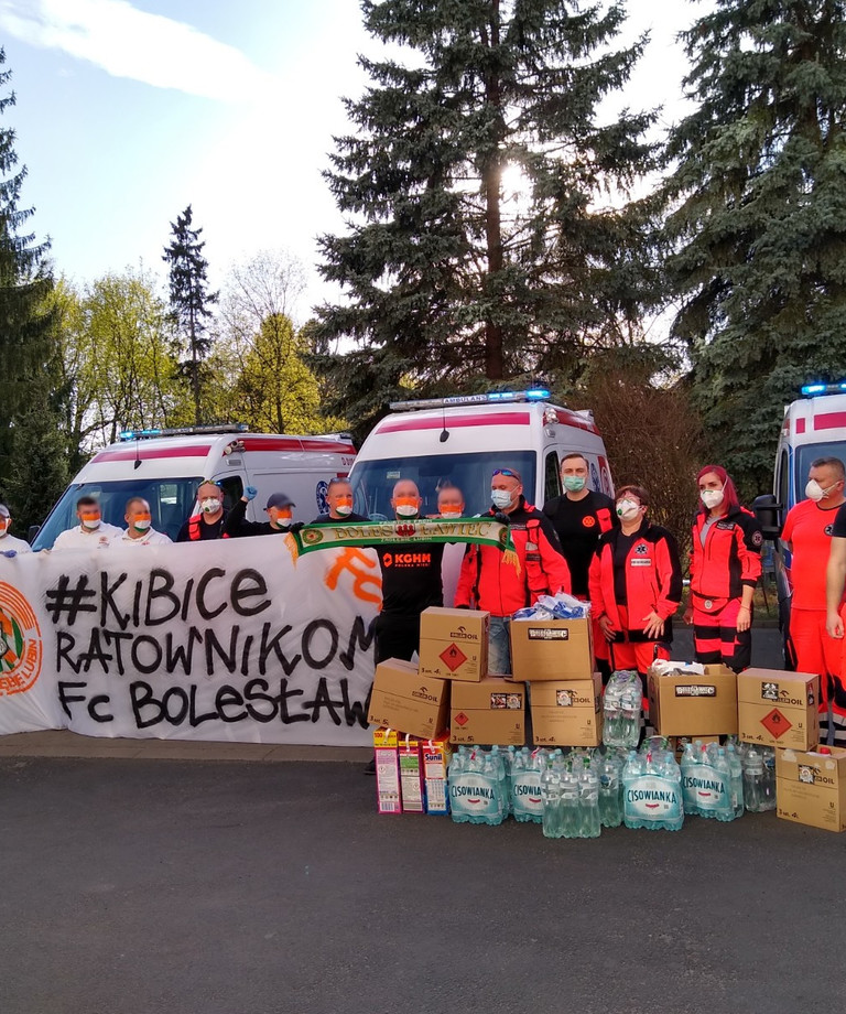 Kibice Zagłębia pomagają potrzebującym | #ZLKontraWirus Kibice Zagłębia pomagają potrzebującym | #ZLKontraWirus