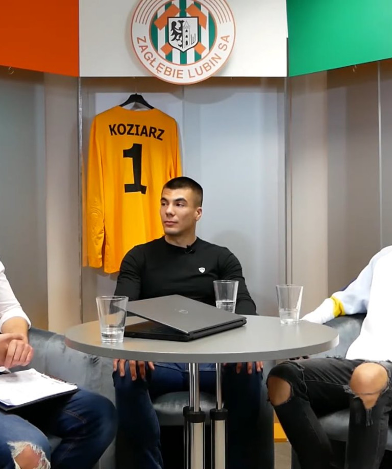 Kumple Zidane'a, zwycięzcy Coca-Cola Cup | "Moja Ekipa" rocznik 96 (goście: Kornel i Adrian Koziarz) Kumple Zidane'a, zwycięzcy Coca-Cola Cup | "Moja Ekipa" rocznik 96 (goście: Kornel i Adrian Koziarz)