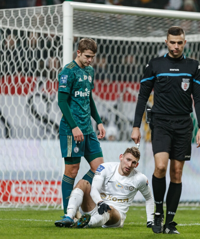 Łukasz Kuźma rozjemcą meczu KGHM Zagłębie - Górnik Zabrze Łukasz Kuźma rozjemcą meczu KGHM Zagłębie - Górnik Zabrze