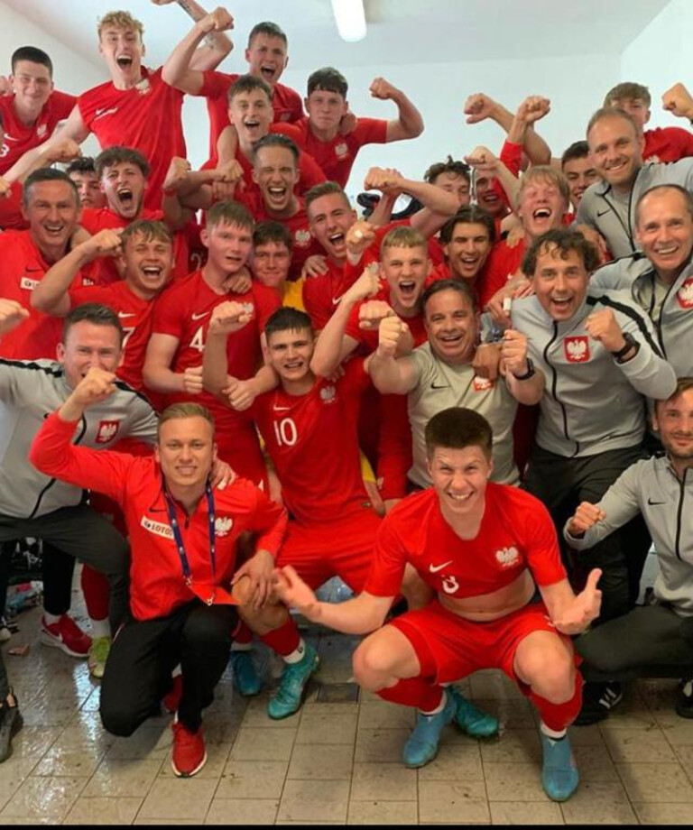 Wygrana i awans Polski na Mistrzostwa Europy | Gol Kacpra Terleckiego Wygrana i awans Polski na Mistrzostwa Europy | Gol Kacpra Terleckiego