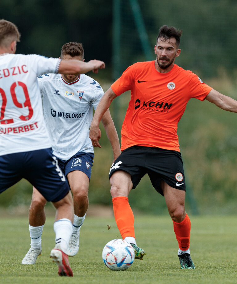 Sparing: KGHM Zagłębie Lubin - Górnik Zabrze | Najciekawsze akcje i wypowiedź trenera Stokowca