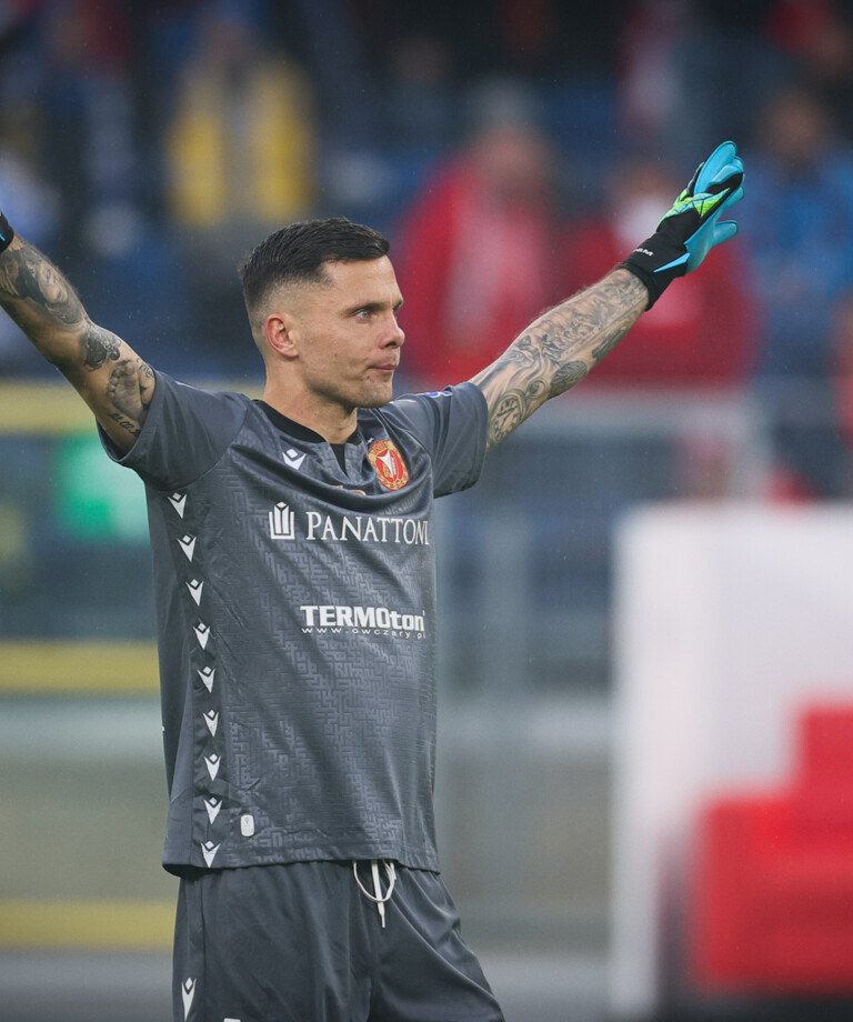 Gwiazda rywala | Rafał Gikiewicz Gwiazda rywala | Rafał Gikiewicz