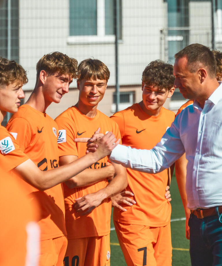 Akademia Piłkarska KGHM Zagłębie z dofinansowaniem Ministerstwa Sportu i Turystyki Akademia Piłkarska KGHM Zagłębie z dofinansowaniem Ministerstwa Sportu i Turystyki