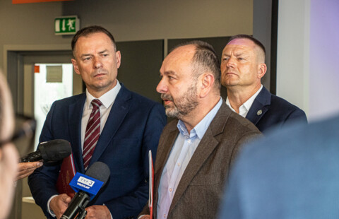 „Nasi na boisko, czyli ścieżka rozwoju młodych polskich piłkarek i piłkarzy” | Konferencja na KGHM Zagłębie Arena