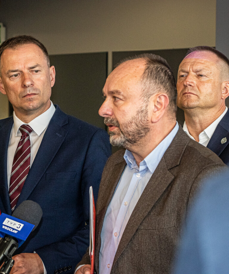 „Nasi na boisko, czyli ścieżka rozwoju młodych polskich piłkarek i piłkarzy” | Konferencja na KGHM Zagłębie Arena