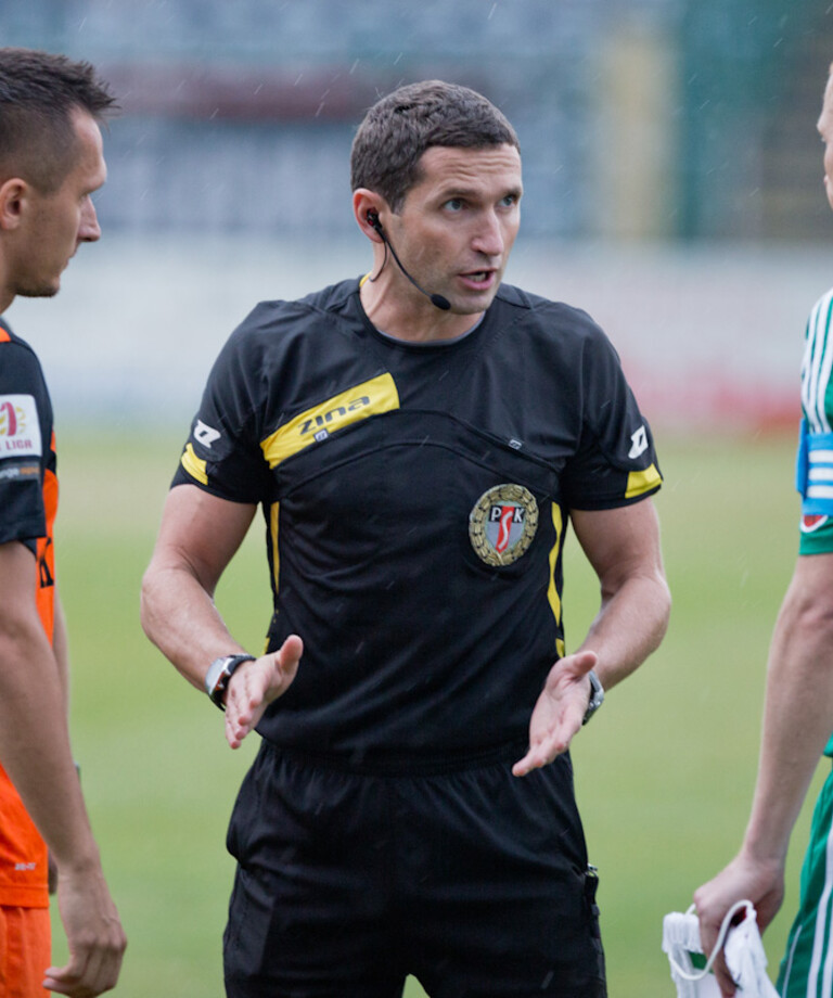 Sebastian Jarzębak poprowadzi mecz KGHM Zagłębia z Wisłą Sebastian Jarzębak poprowadzi mecz KGHM Zagłębia z Wisłą