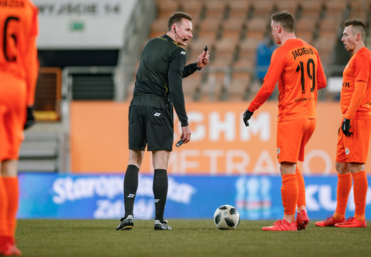 Paweł Raczkowski poprowadzi niedzielny mecz