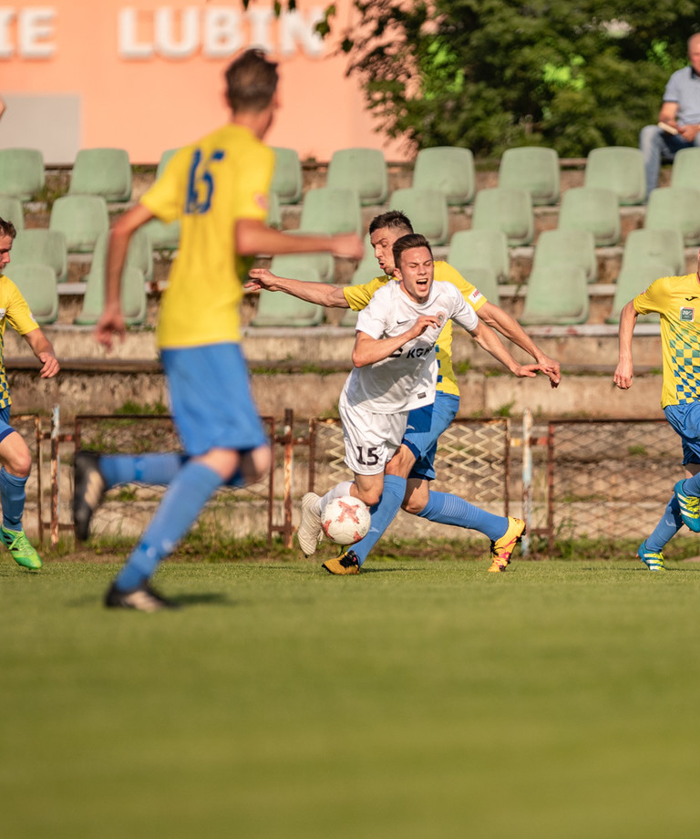 Rezerwy: Nieudana inauguracja Rezerwy: Nieudana inauguracja