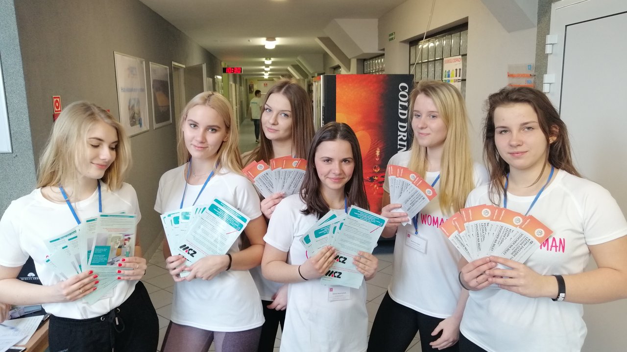 Program, który pomaga kobietom budować pewność siebie Program, który pomaga kobietom budować pewność siebie