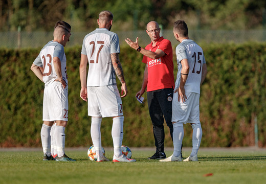 Trener Ben van Dael po sparingu z Widzewem | Wideo