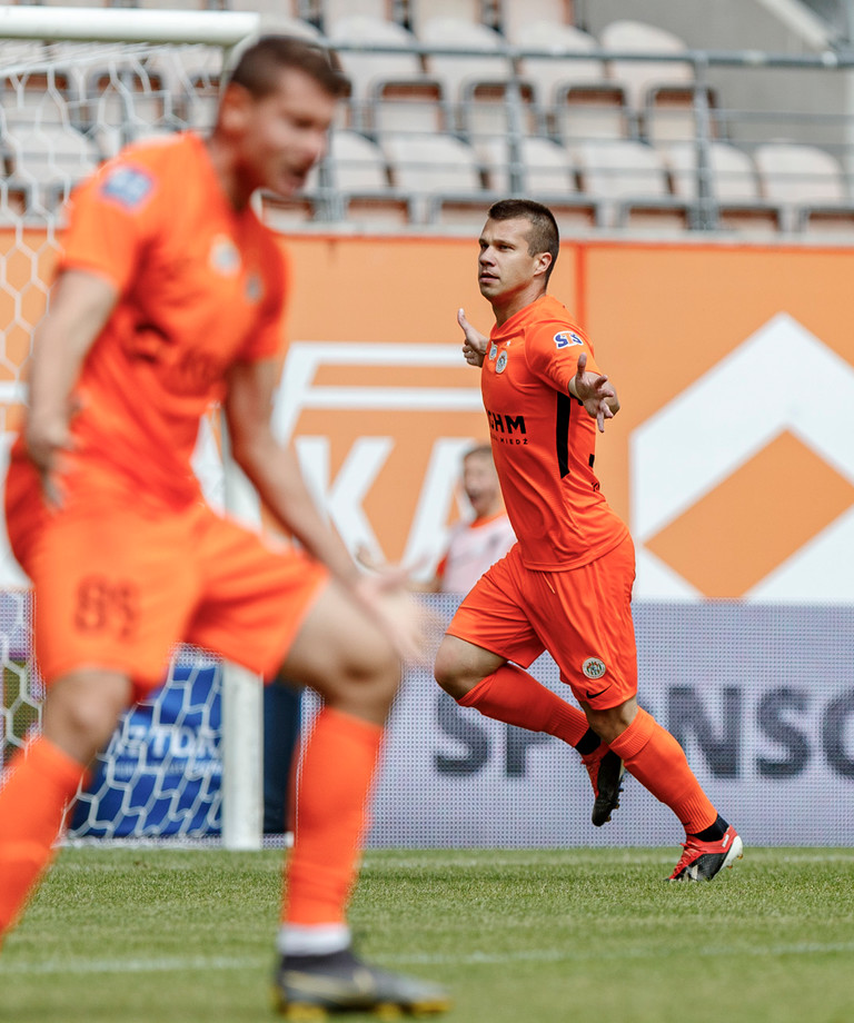 Kghm Zaglebie Cracovia Foto Pierwszy Zespol Kghm Zaglebie Lubin