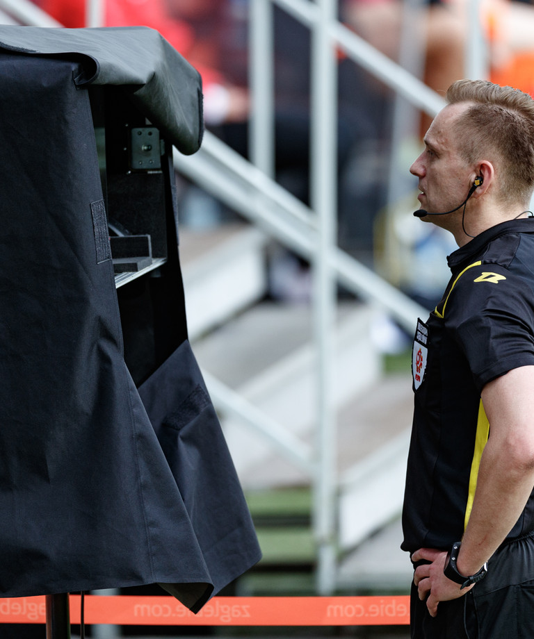 Piotr Lasyk sędzią spotkania KGHM Zagłębie - Wisła Płock Piotr Lasyk sędzią spotkania KGHM Zagłębie - Wisła Płock