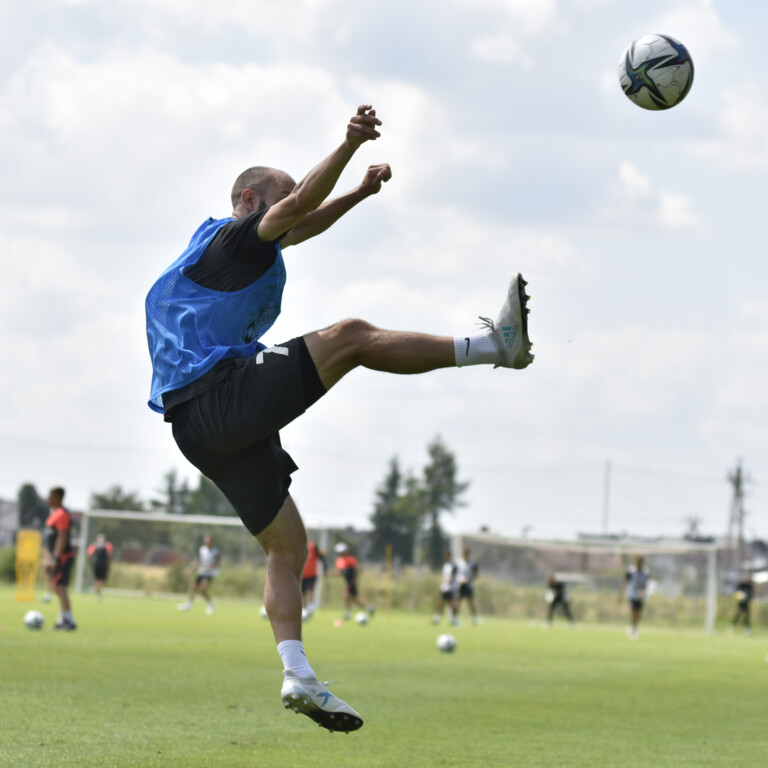 Poranny trening Miedziowych w obiektywie (FOTO)