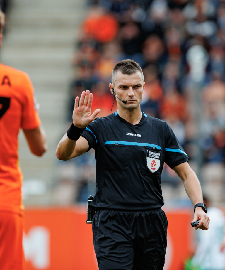 Marcin Szczerbowicz posędziuje mecz Miedziowych ze Stalą Marcin Szczerbowicz posędziuje mecz Miedziowych ze Stalą