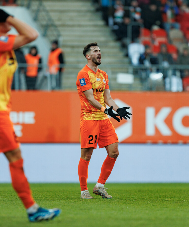 Z Cracovią bez Dioudisa, Kopacza i Poletanovicia | Raport kartkowy przed 21. kolejką Z Cracovią bez Dioudisa, Kopacza i Poletanovicia | Raport kartkowy przed 21. kolejką