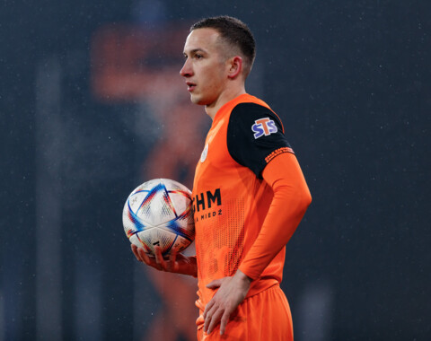Mateusz Grzybek o ostatnim spotkaniu z Jagiellonią, aklimatyzacji w Lubinie i następnym przeciwniku