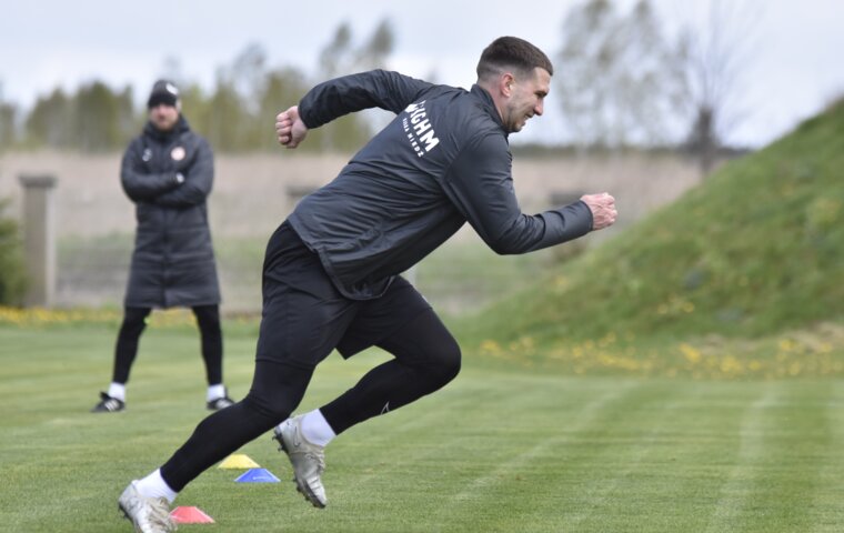 Trening Miedziowych przed meczem z Widzewem