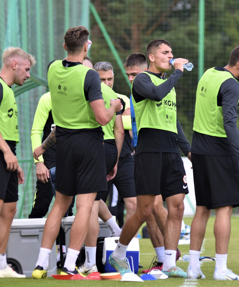 Popołudniowy trening na boisku | FOTO