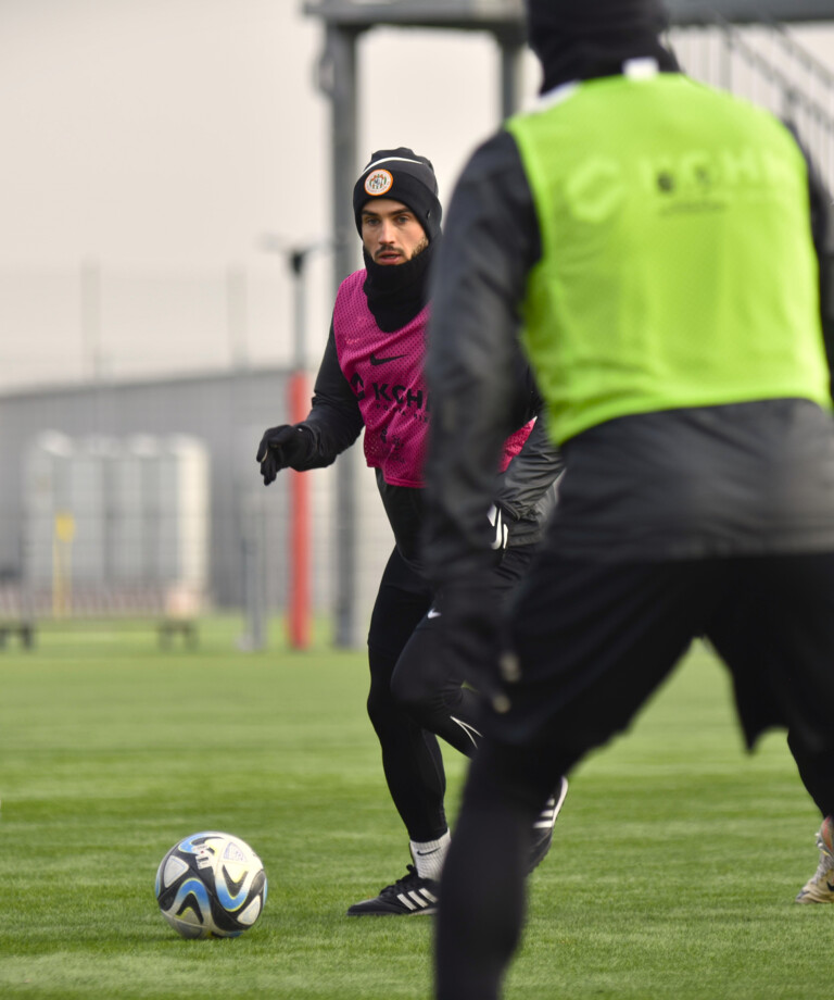 Czwartkowy trening na sztucznej murawie | FOTO