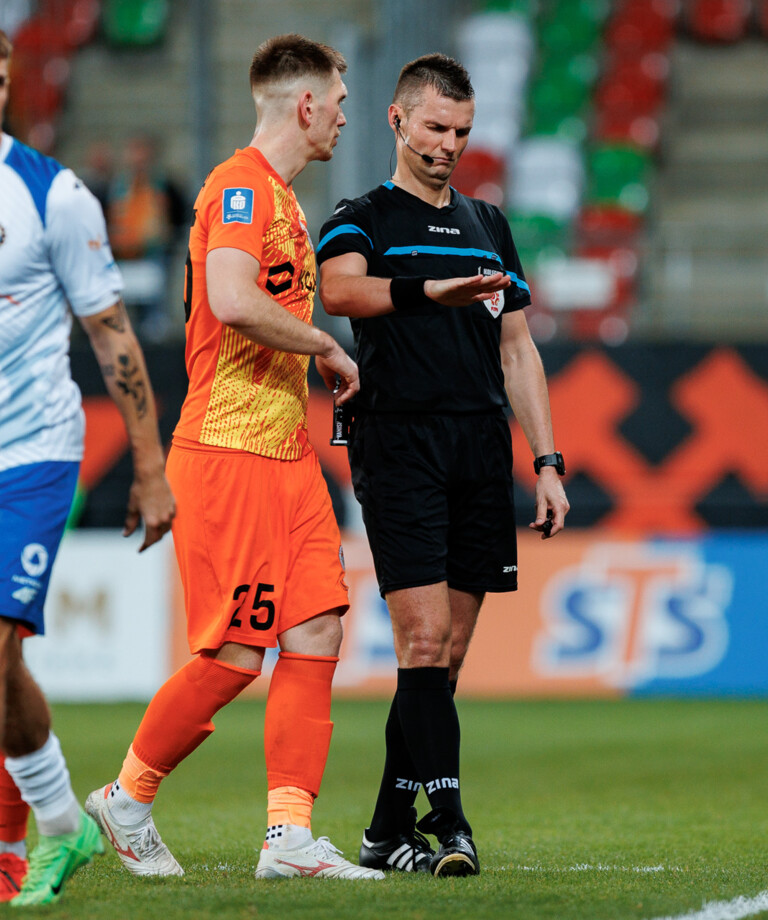 Marcin Szczerbowicz sędzią meczu GKS Katowice - KGHM Zagłębie Lubin