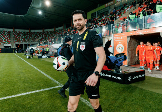 Daniel Stefański posędziuje mecz z Lechem