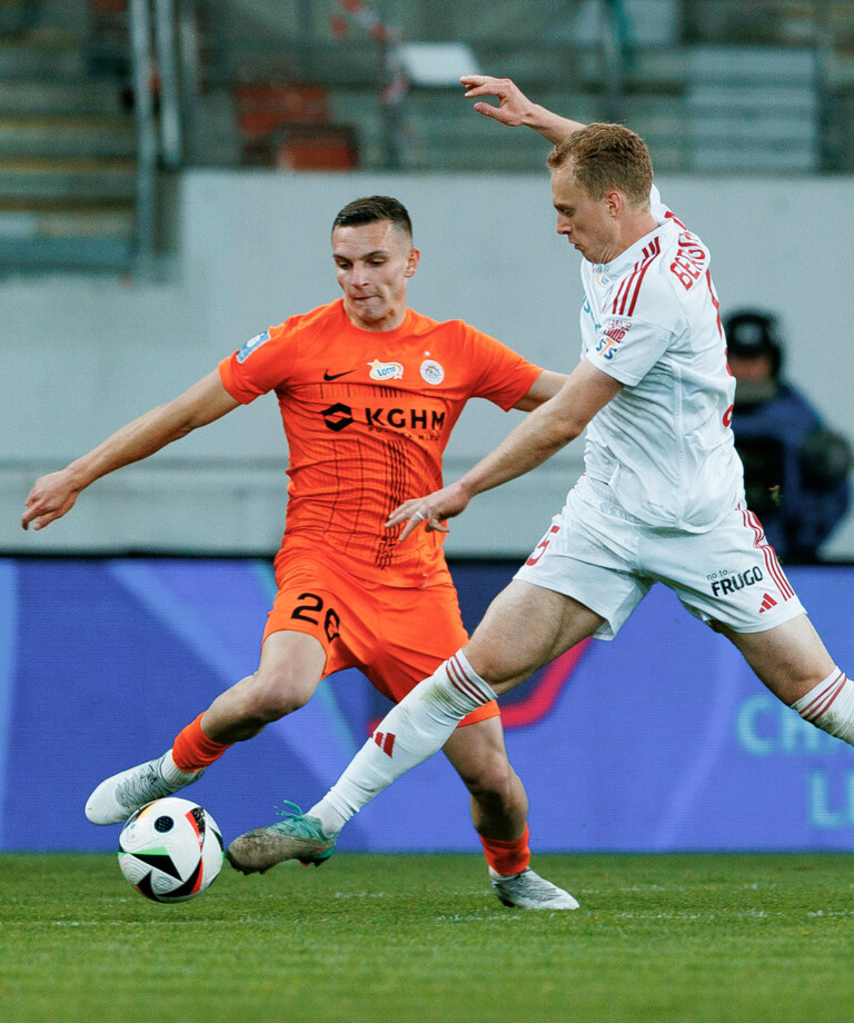 Jakub Kolan przed meczem z Radomiakiem Radom Jakub Kolan przed meczem z Radomiakiem Radom