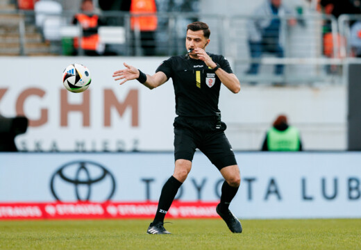 Marcin Kochanek sędzią piątkowego meczu