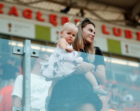 Różowy październik | Bilety dla Pań na mecz z Legią w promocyjnej cenie