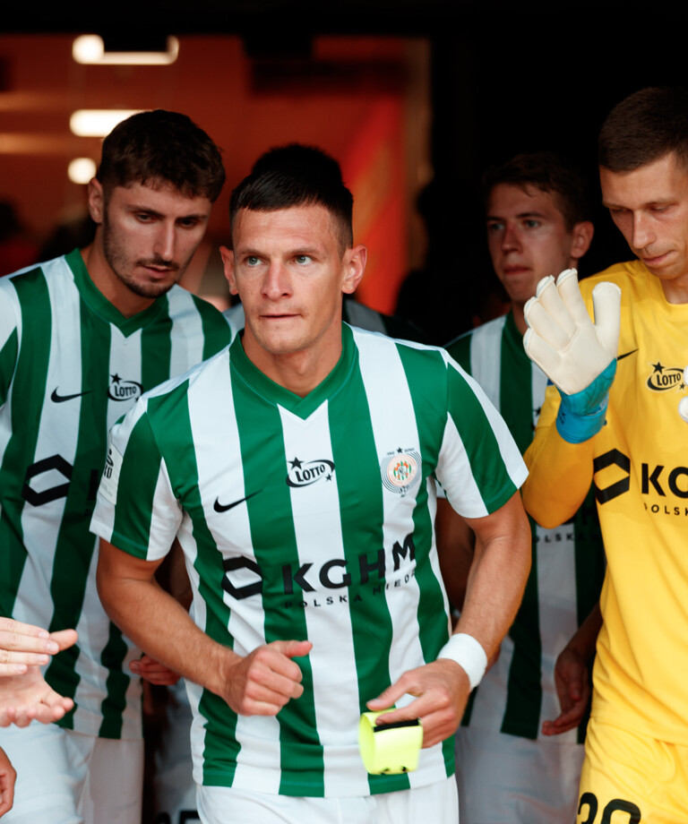 Hołd dla górniczych tradycji - trzeci komplet strojów KGHM Zagłębia Lubin Hołd dla górniczych tradycji - trzeci komplet strojów KGHM Zagłębia Lubin