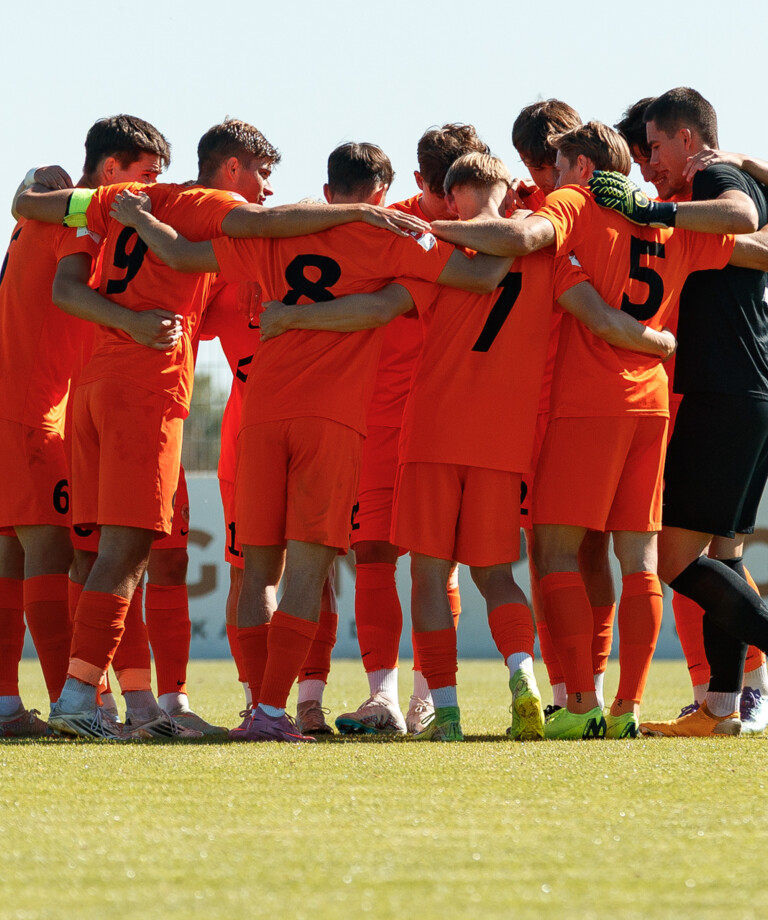 Przegrana rezerw na wyjeździe z Cariną Gubin  Przegrana rezerw na wyjeździe z Cariną Gubin