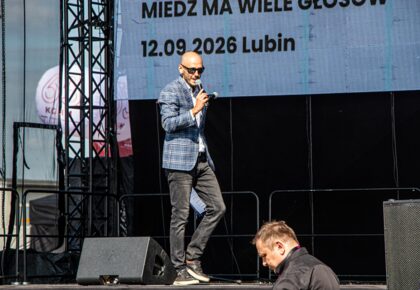 81