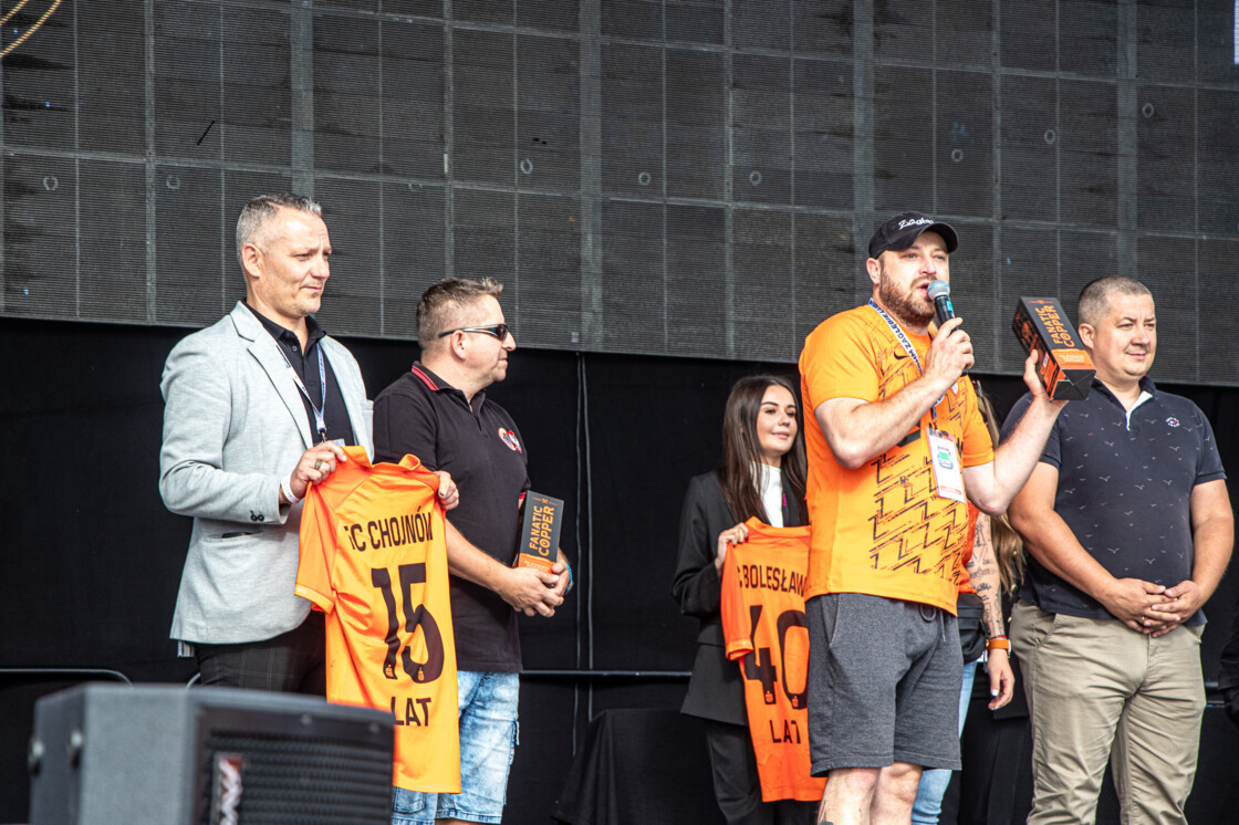81